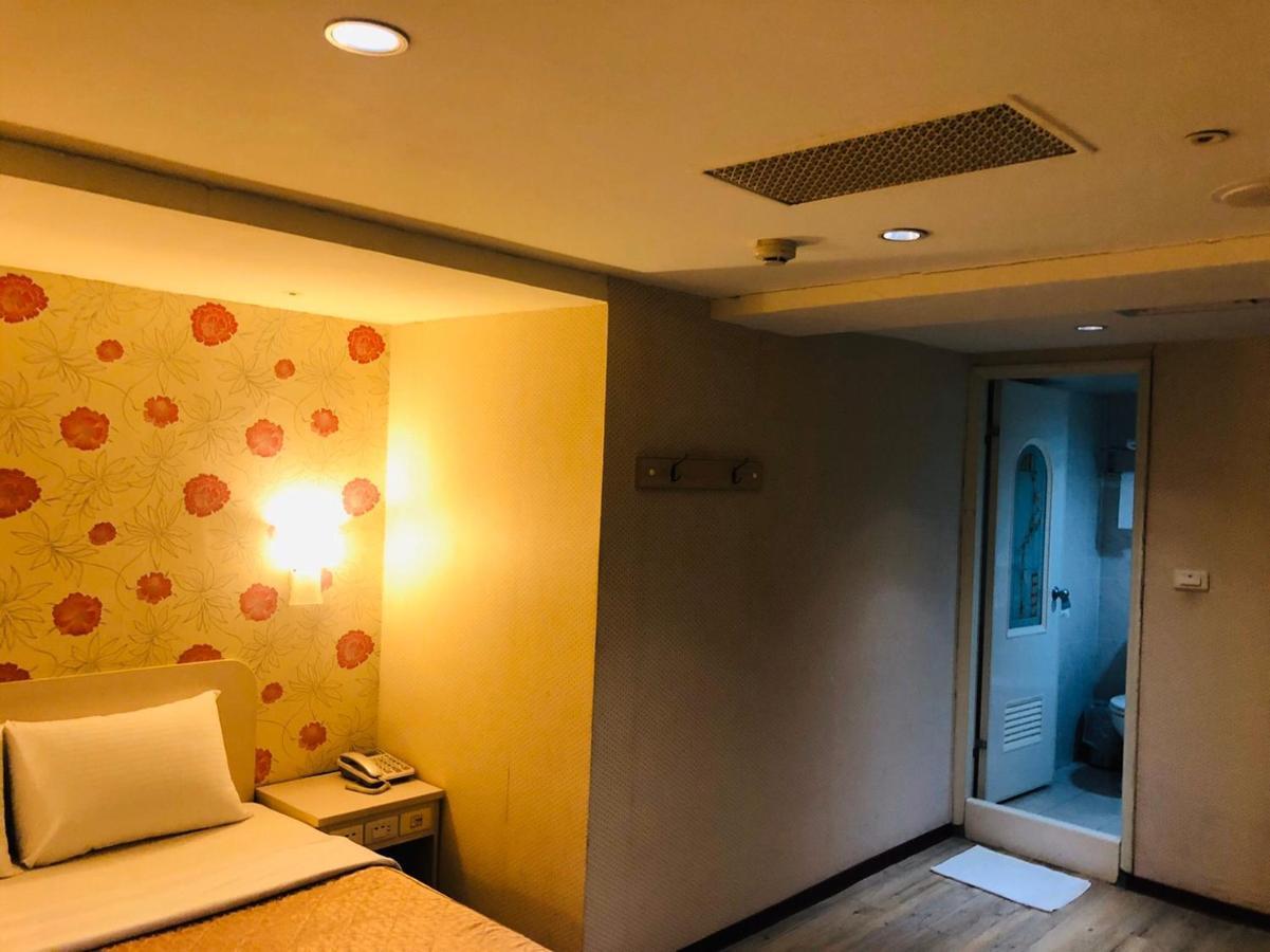 Jing Chech Hotel Kaohsiung Bagian luar foto