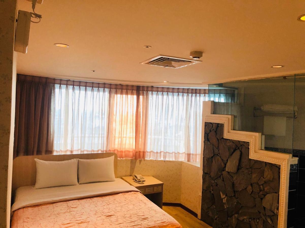 Jing Chech Hotel Kaohsiung Bagian luar foto