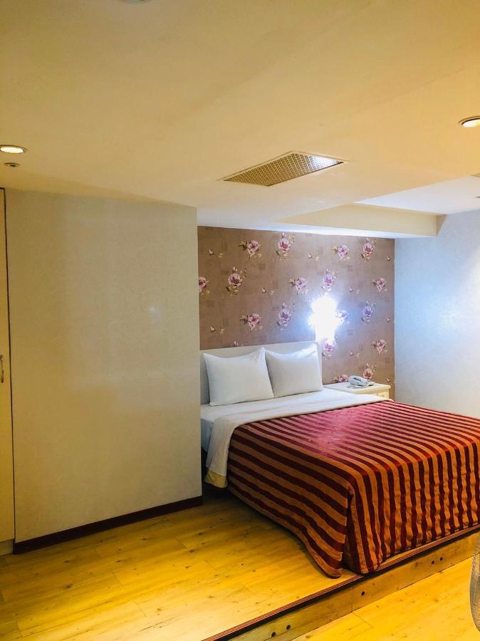 Jing Chech Hotel Kaohsiung Bagian luar foto