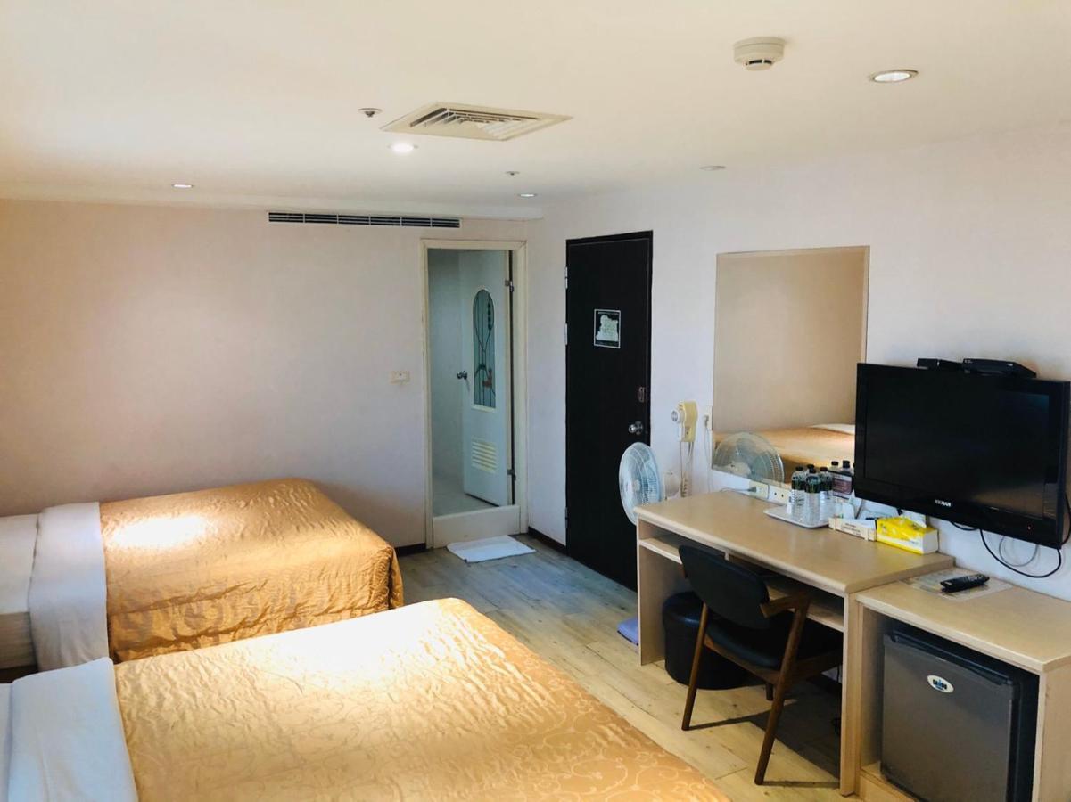 Jing Chech Hotel Kaohsiung Bagian luar foto