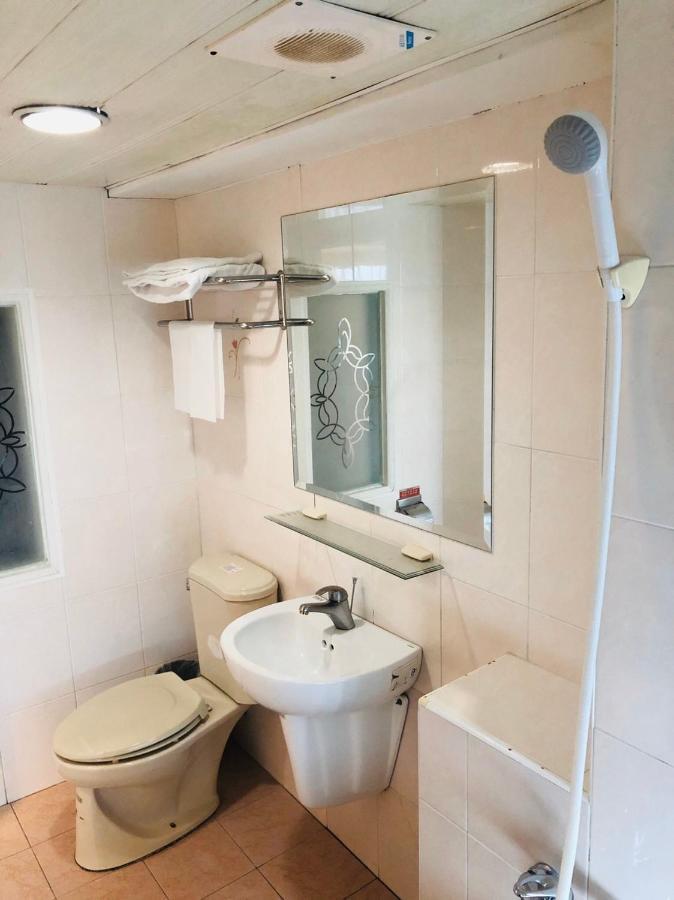 Jing Chech Hotel Kaohsiung Bagian luar foto