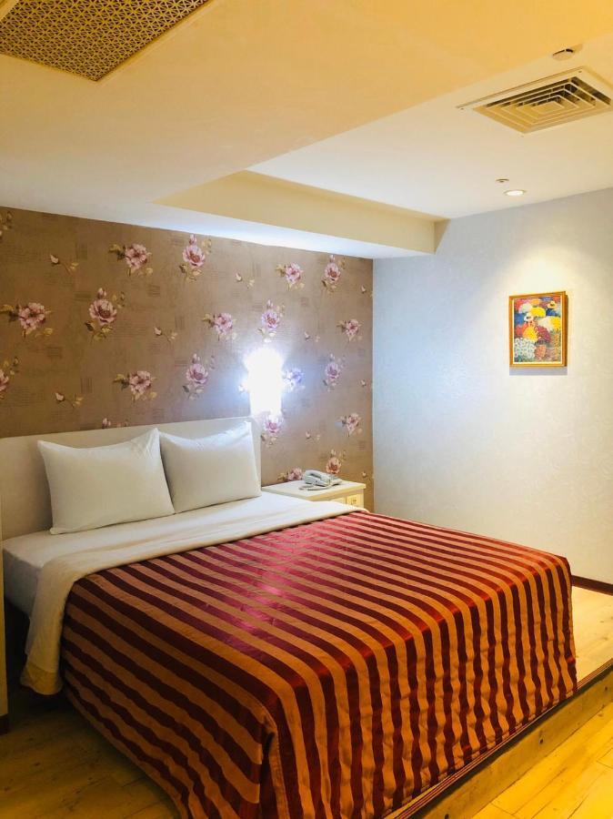 Jing Chech Hotel Kaohsiung Bagian luar foto