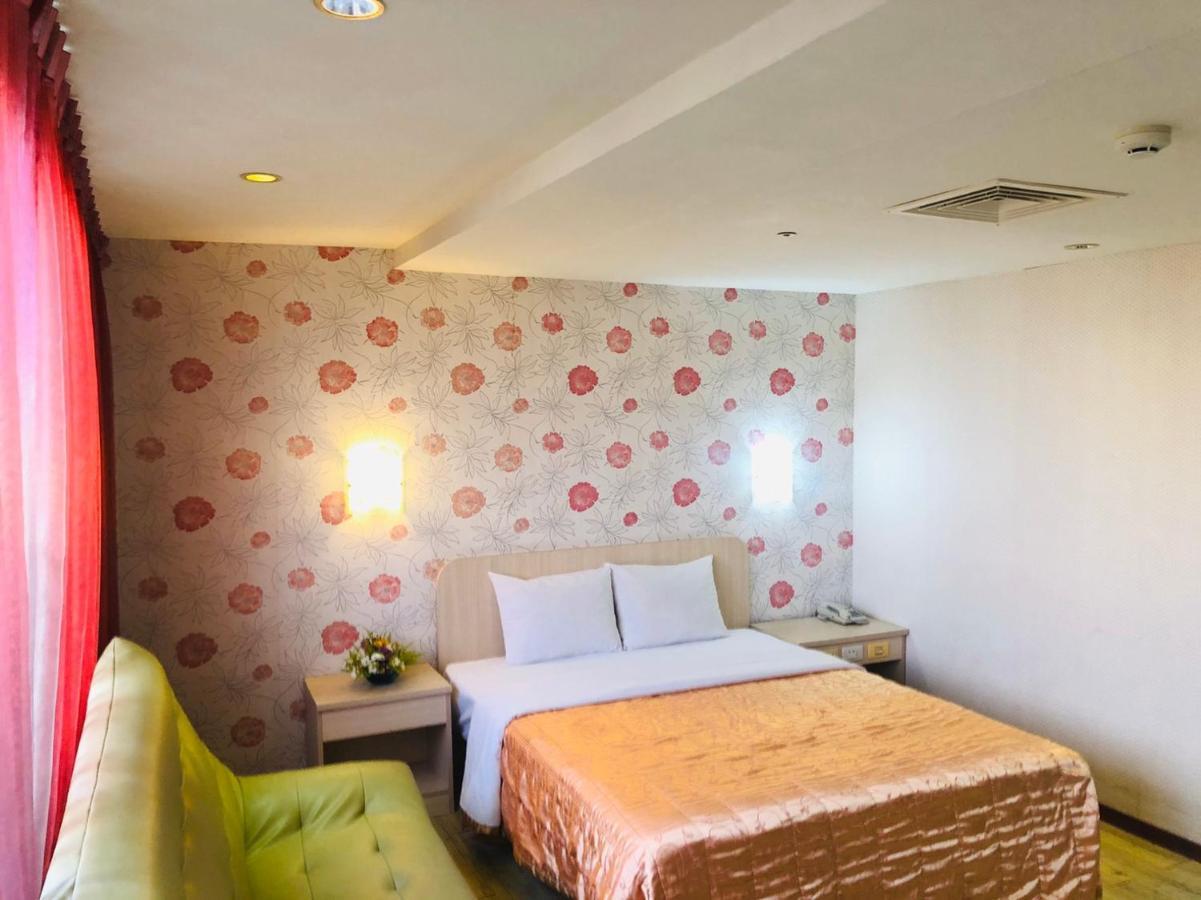Jing Chech Hotel Kaohsiung Bagian luar foto